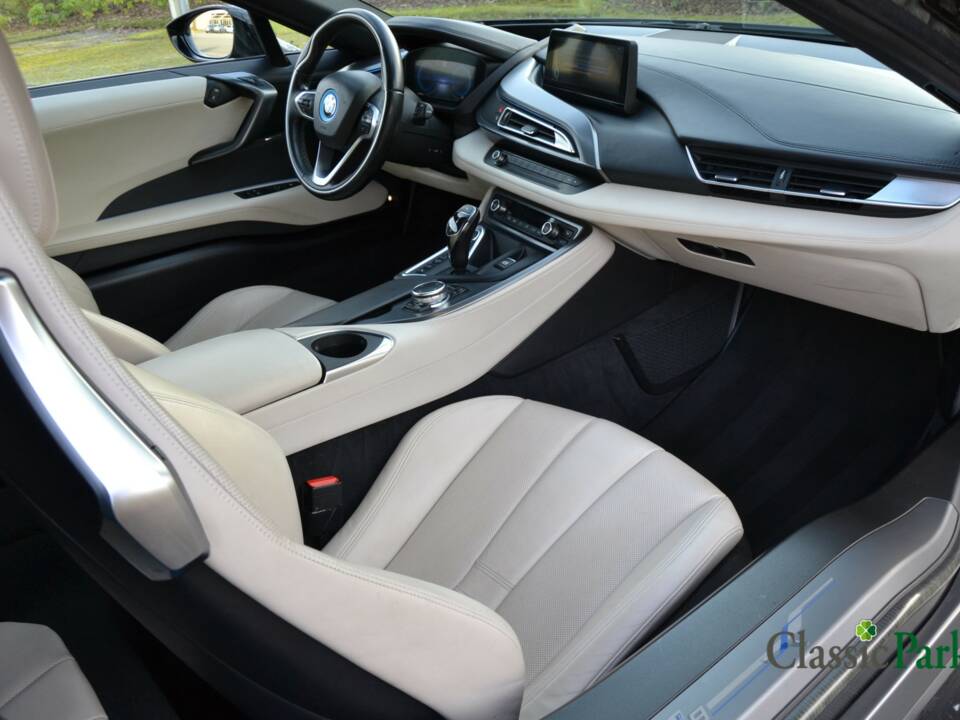 Afbeelding 18/50 van BMW i8 Coupé (2015)