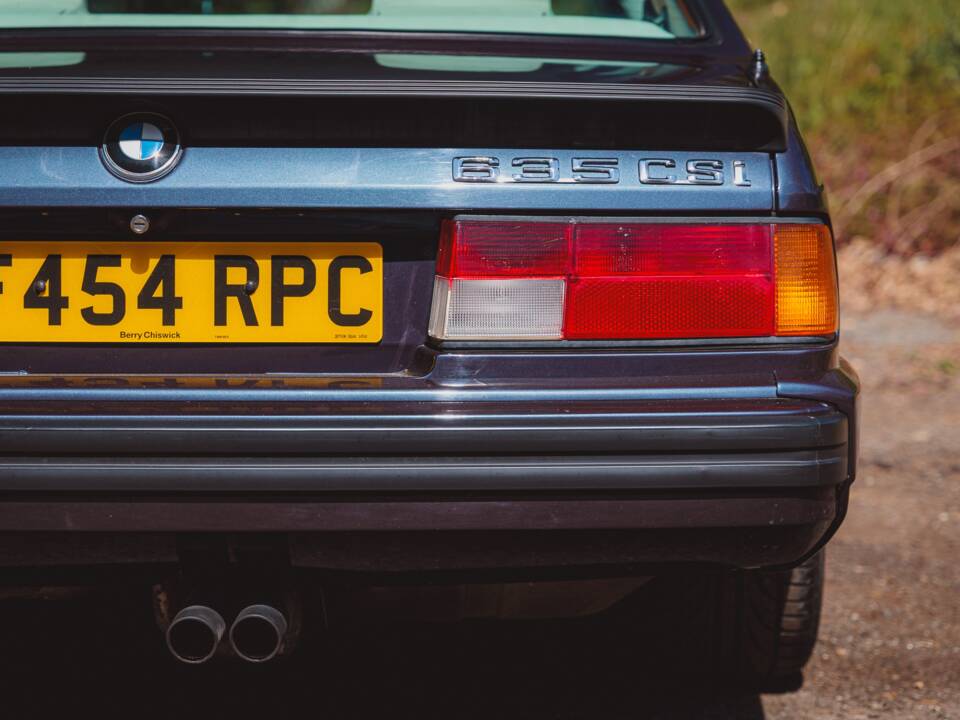 Image 17/34 of BMW 635 CSi (1989)