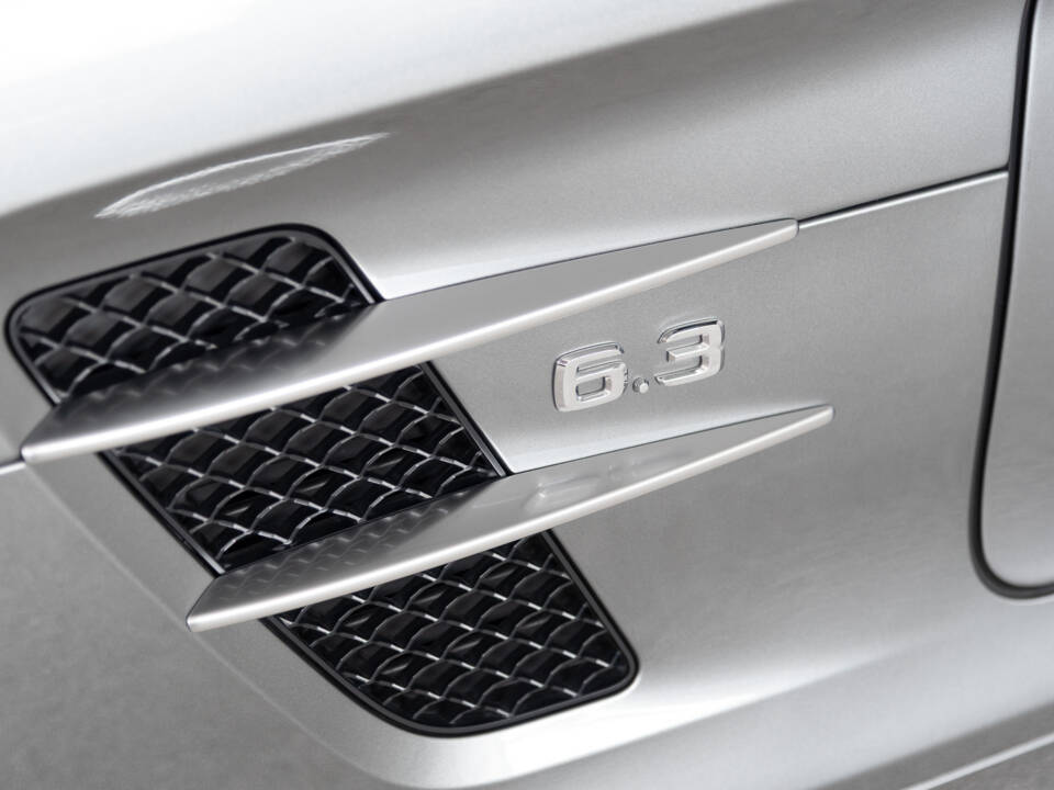 Image 24/56 de Mercedes-Benz SLS AMG (2011)