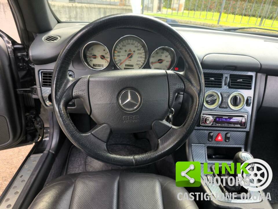Image 8/10 of Mercedes-Benz SLK 230 Kompressor (1999)
