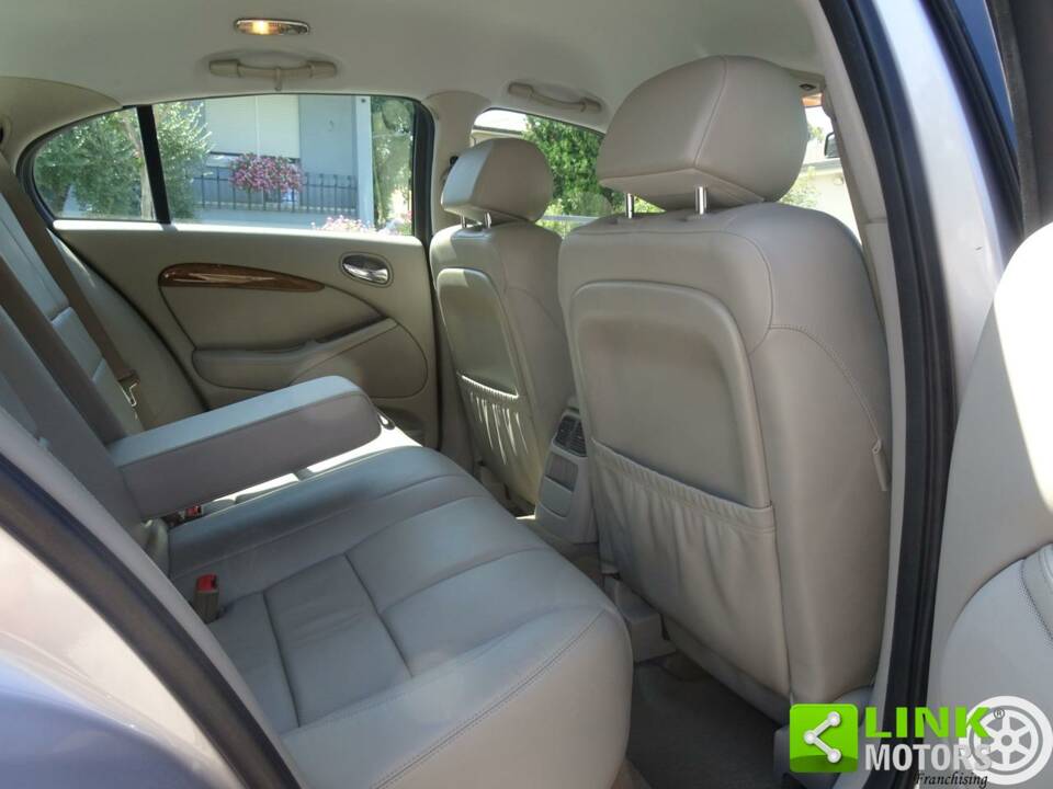 Imagen 16/39 de Jaguar S-Type 3.0 V6 (2000)
