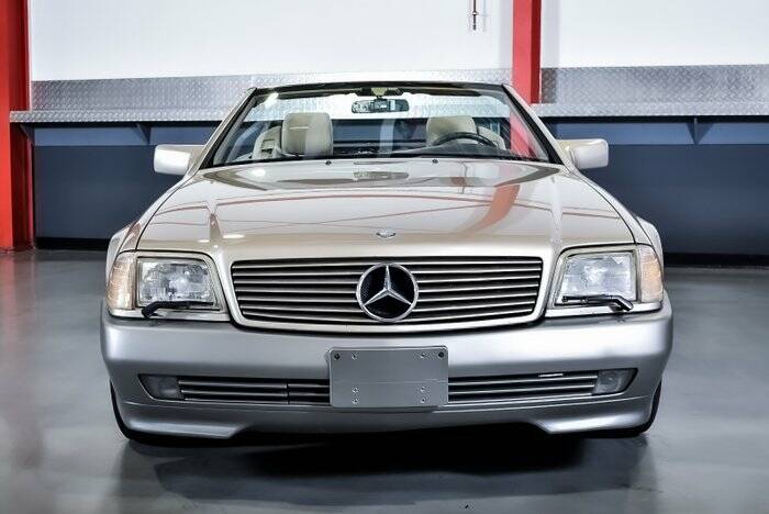 Imagen 3/7 de Mercedes-Benz SL 500 (1995)