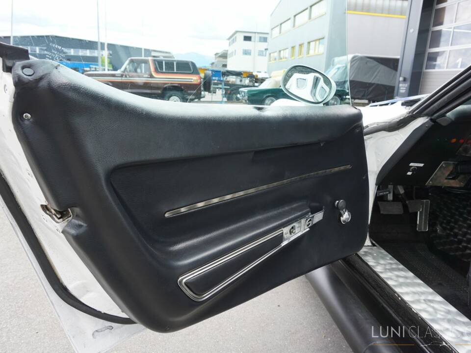 Immagine 25/47 di Chevrolet Corvette Stingray (1968)