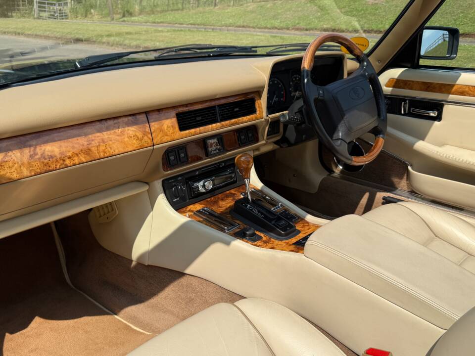 Imagen 4/6 de Jaguar XJS 4.0 Celebration (1995)