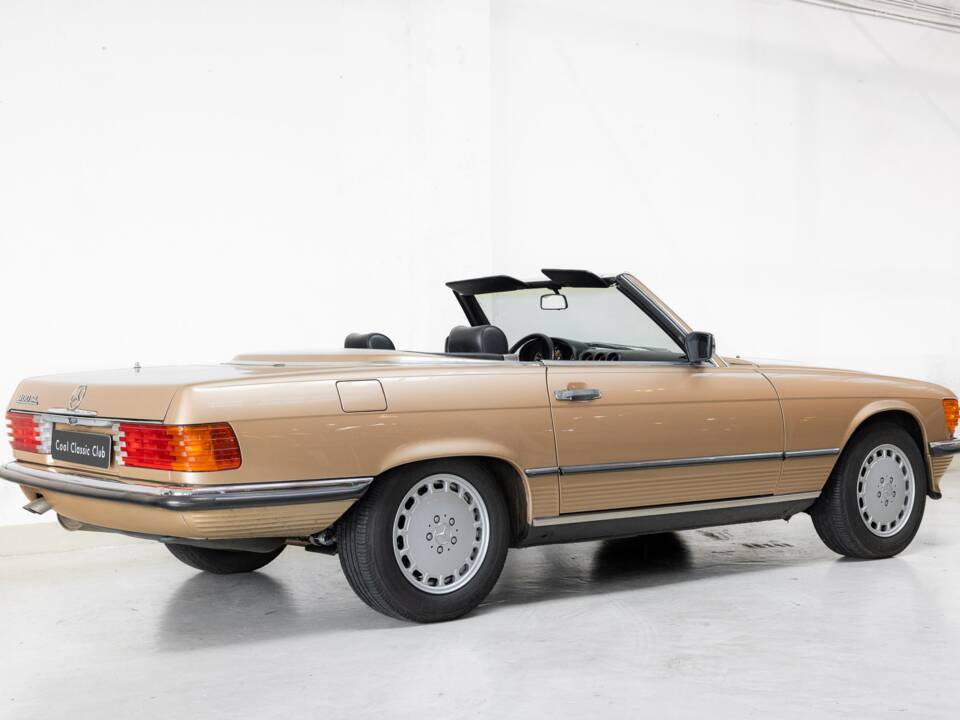 Afbeelding 22/32 van Mercedes-Benz 300 SL (1986)