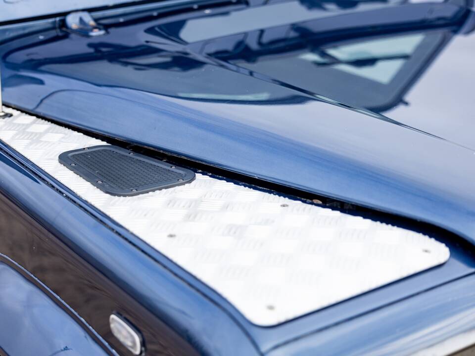 Image 23/41 of Land Rover Defender 90 (2004)