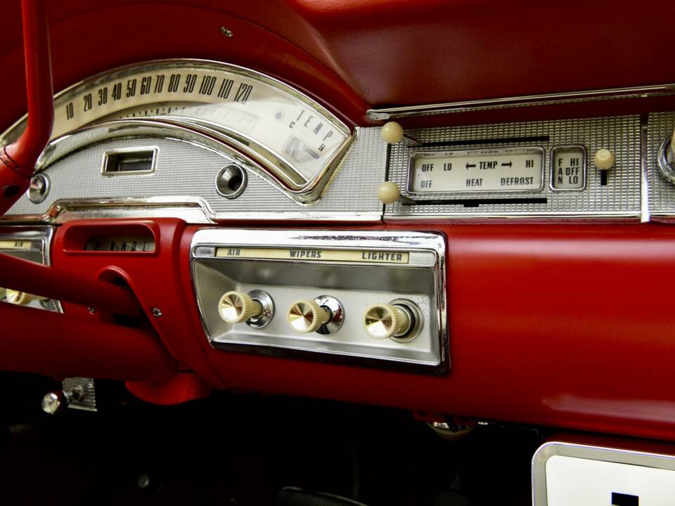 Immagine 40/50 di Ford Fairlane 500 Skyliner (1958)