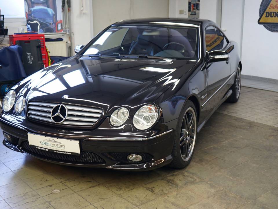 Image 4/22 of Mercedes-Benz CL 65 AMG (2005)