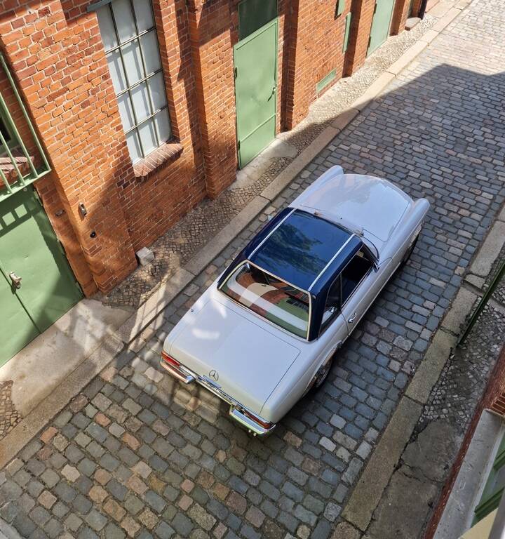 Image 15/100 de Mercedes-Benz 250 SL (1967)