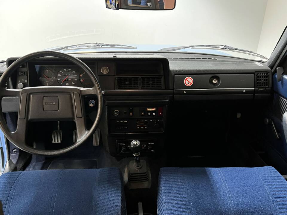 Bild 11/18 von Volvo 244 DLS (1980)