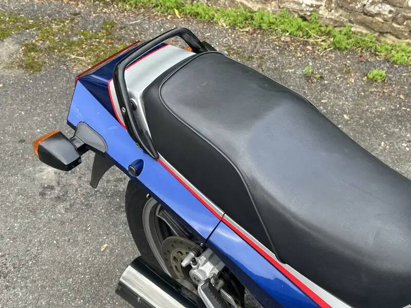 Image 8/18 of Kawasaki GPz 900 R Ninja (1985)