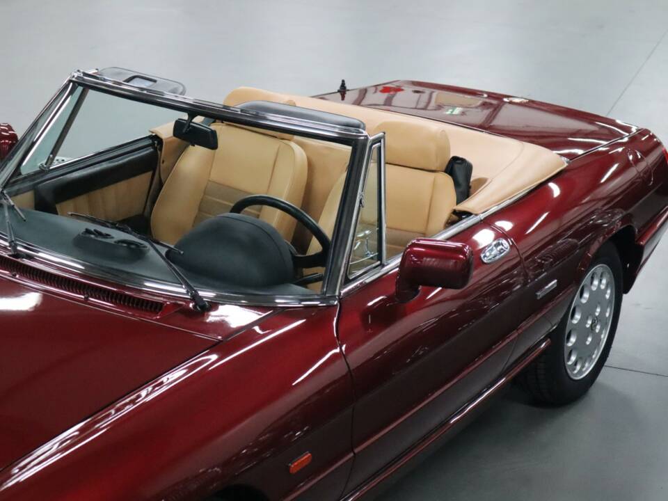 Image 55/58 de Alfa Romeo 2.0 Spider (1992)