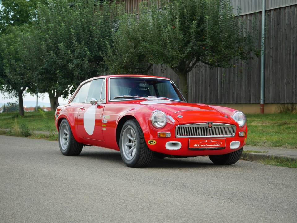 Image 2/50 of MG MGB GT V8 SEC (1971)