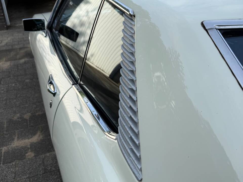 Image 24/55 of Toyota Celica ST (1972)