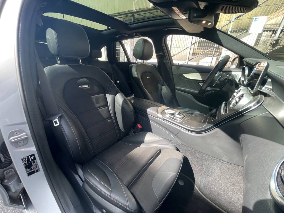 Image 12/26 of Mercedes-Benz C 63 AMG T (2020)