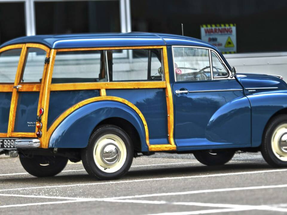 Image 10/50 of Morris Minor 1000 Traveller (1969)