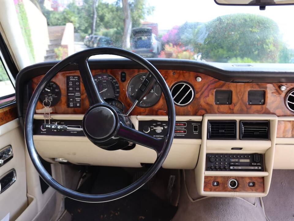 Image 8/12 of Rolls-Royce Silver Spur (1989)