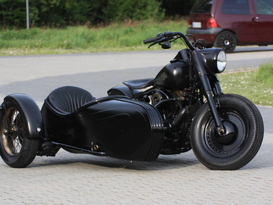 Image 2/33 of Harley-Davidson DUMMY (2004)