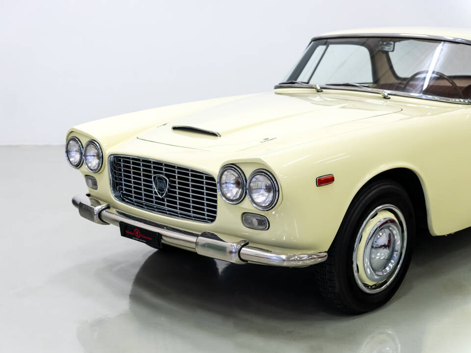 Image 6/45 of Lancia Flaminia GT Touring (1961)