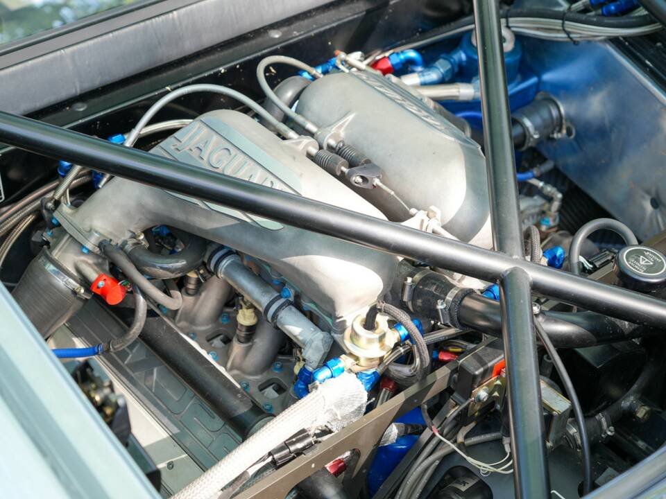 Bild 32/50 von Jaguar XJ 220 (1993)