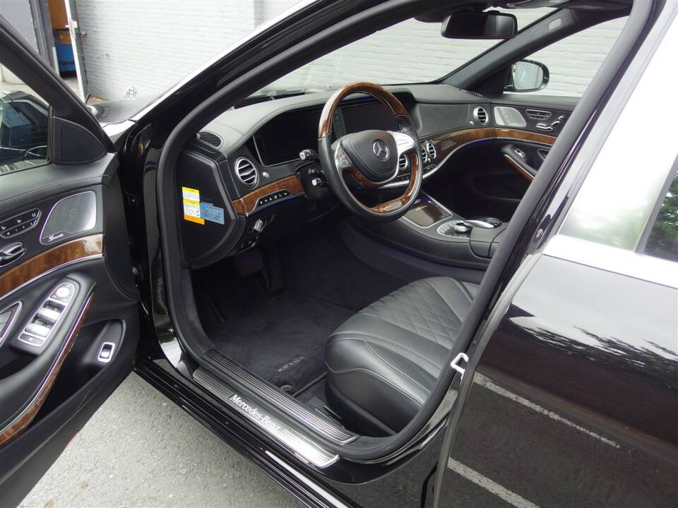 Bild 12/99 von Mercedes-Benz Maybach S 500 (2015)