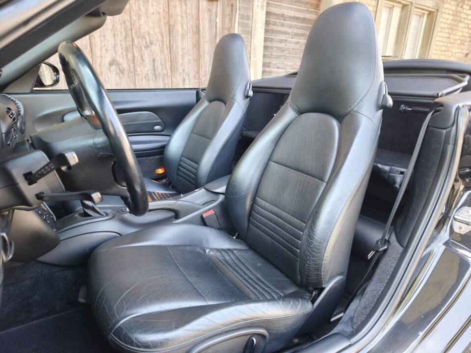 Bild 9/26 von Porsche 911 Carrera (2000)