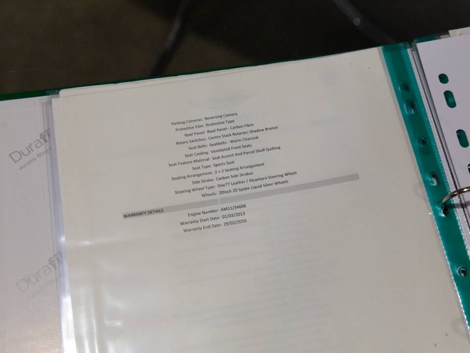 Image 28/80 of Aston Martin Vanquish (2013)