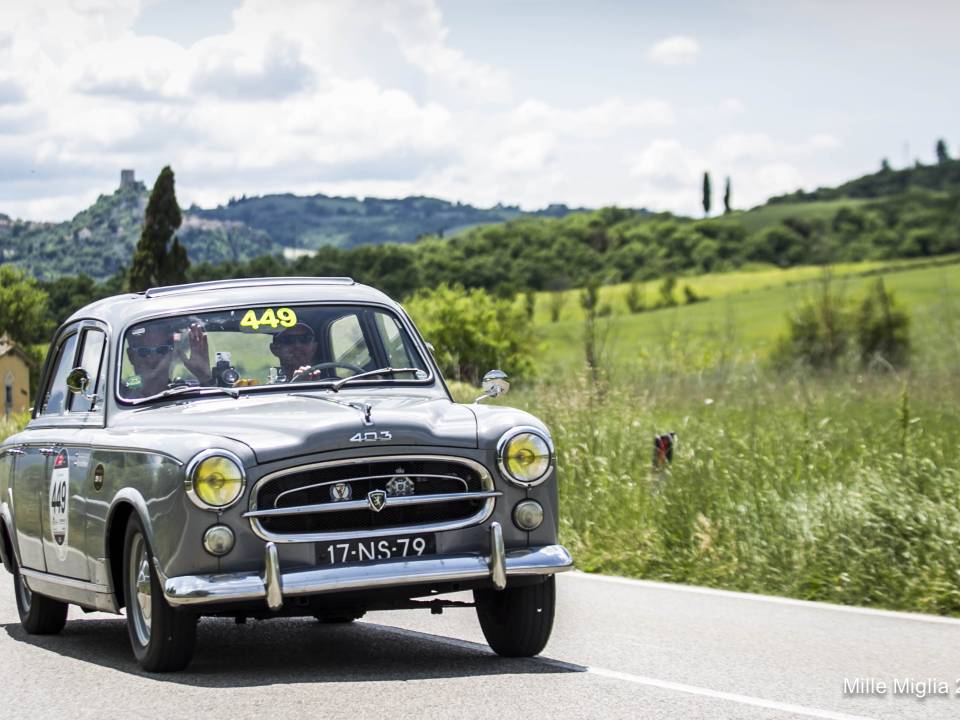 Bild 23/23 von Peugeot 403 (1957)