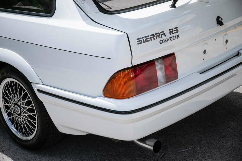 Image 44/50 of Ford Sierra RS Cosworth (1986)