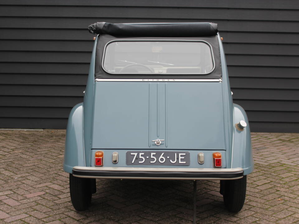 Image 3/13 of Citroën 2 CV (1969)