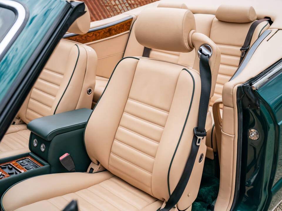 Bild 28/39 von Bentley Azure (1995)