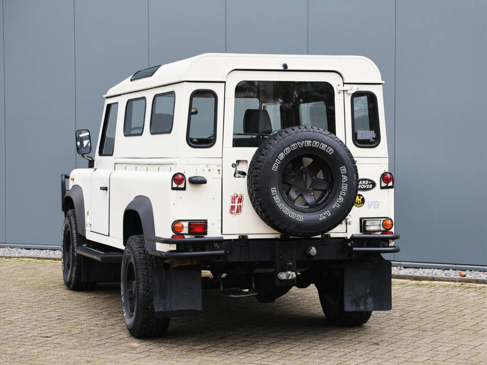 Bild 9/16 von Land Rover 110 (1989)