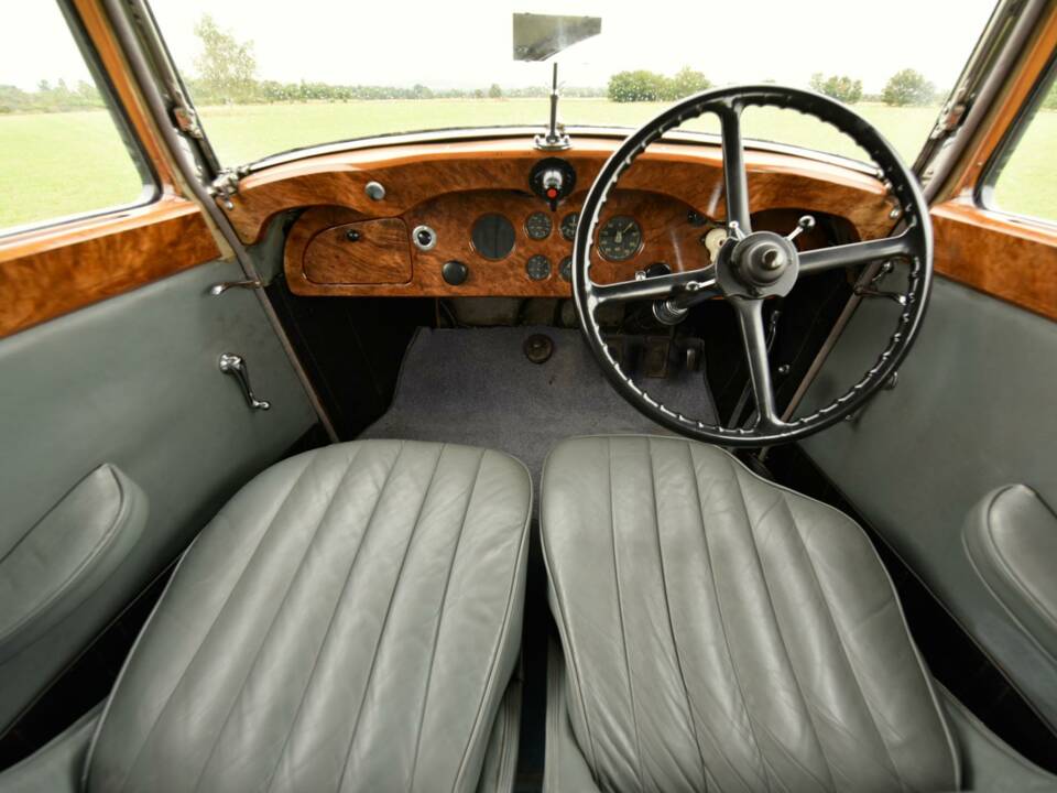 Immagine 25/50 di Rolls-Royce 20/25 HP Sport Saloon (1934)
