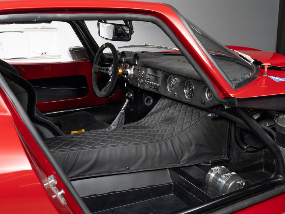 Bild 24/40 von Bizzarrini GT Strada 5300 (1965)