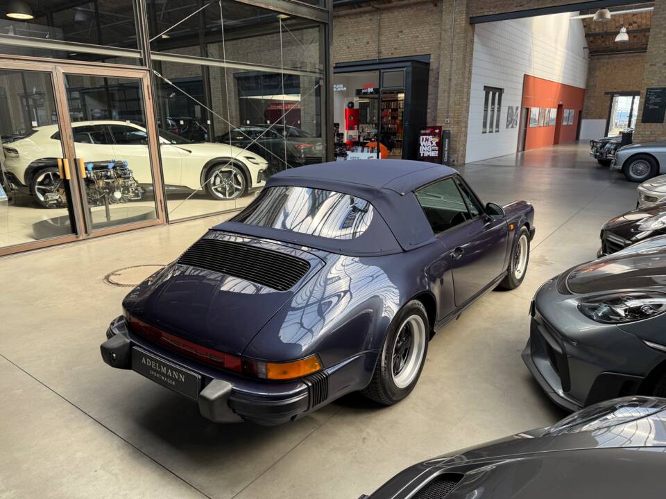Bild 7/25 von Porsche 911 Carrera 3.2 (1986)