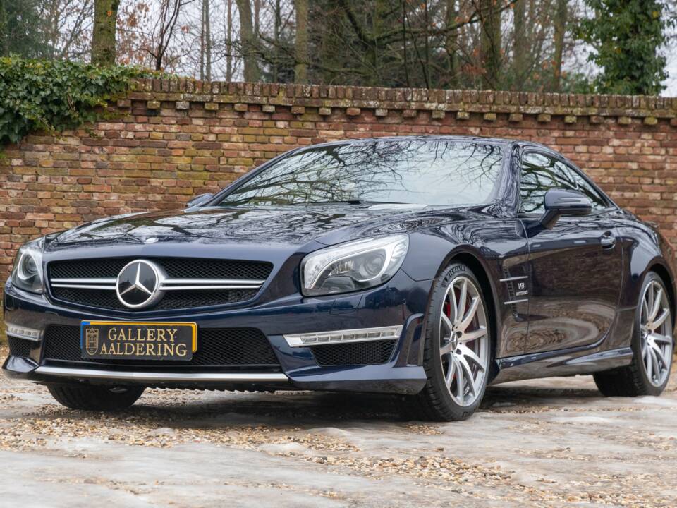 Immagine 24/50 di Mercedes-Benz SL 63 AMG (2012)
