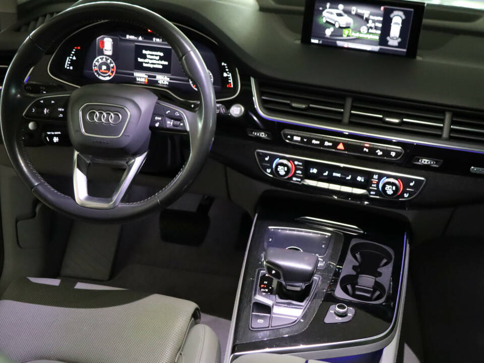 Image 27/50 of Audi Q7 3.0 TFSI (2017)