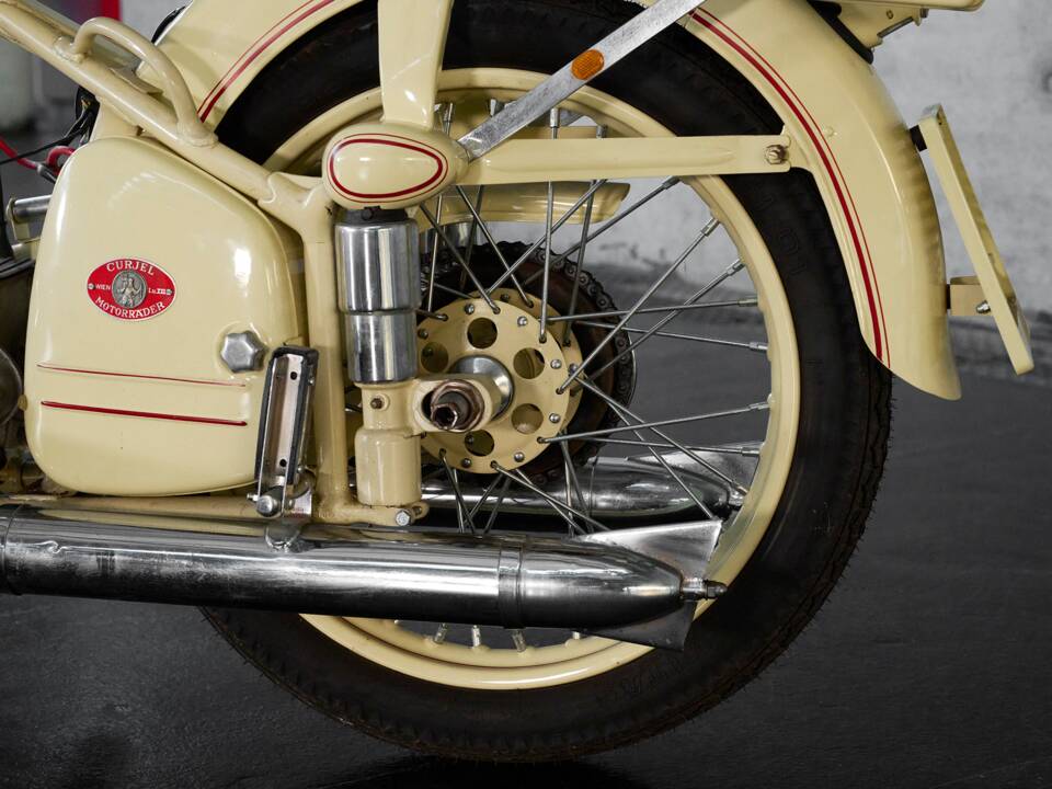 Image 5/18 of Puch 250 TF (1951)
