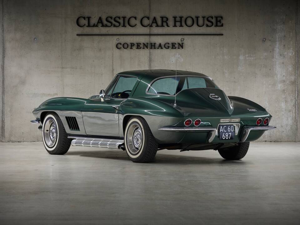 Image 2/78 of Chevrolet Corvette Stingray 427 (1967)