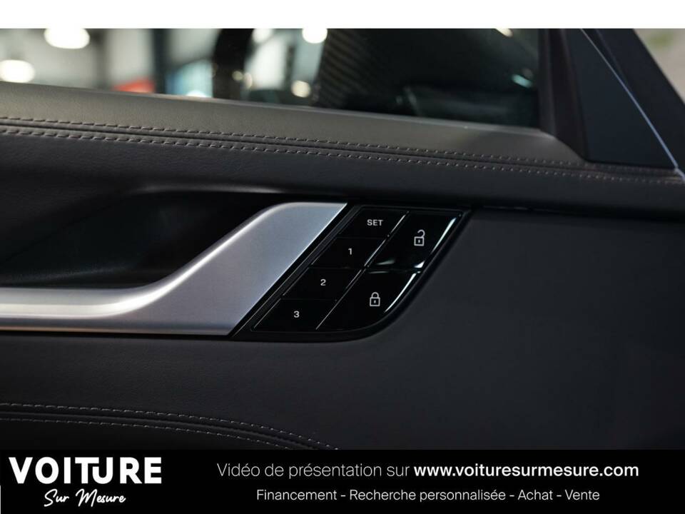 Image 15/36 of Porsche 911 Turbo S (2020)