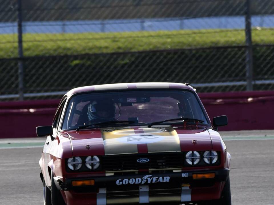 Image 13/24 de Ford Capri 3,0 (1980)