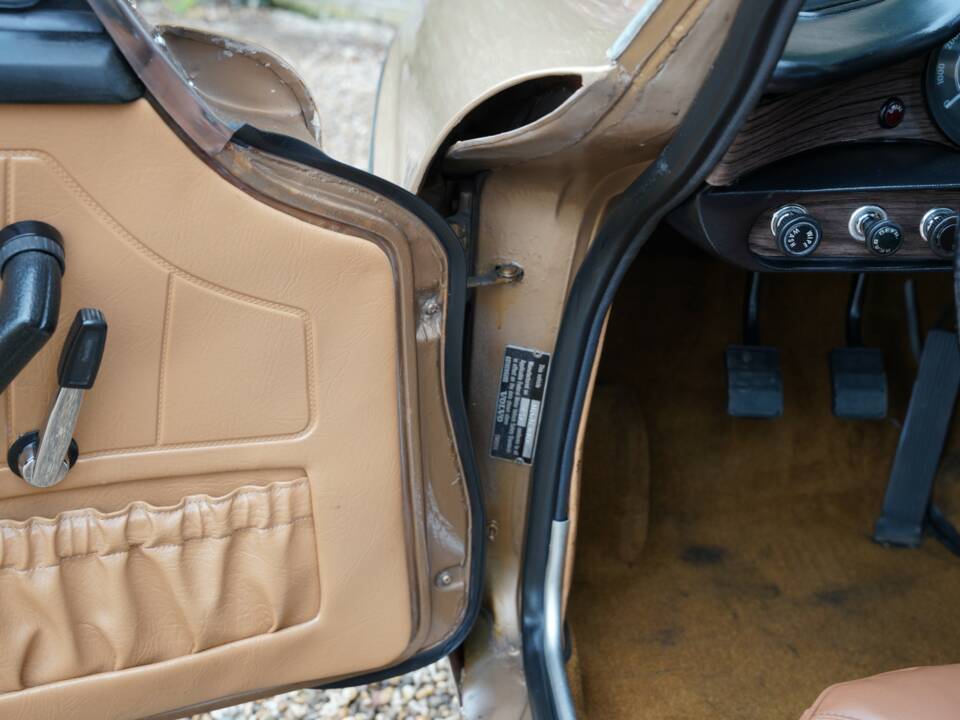 Image 45/50 de Volvo 1800 E (1972)