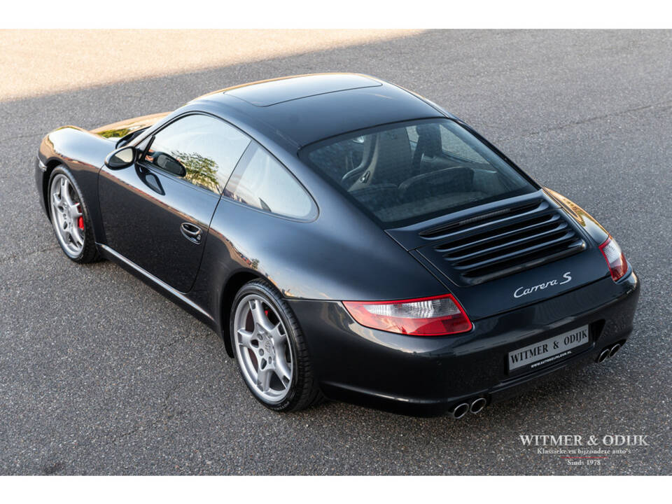 Image 11/34 of Porsche 911 Carrera S (2005)