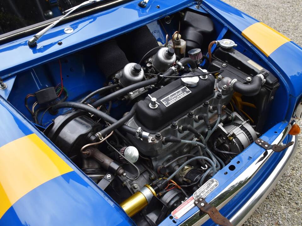 Image 26/32 of Mini 1275 GT (1977)