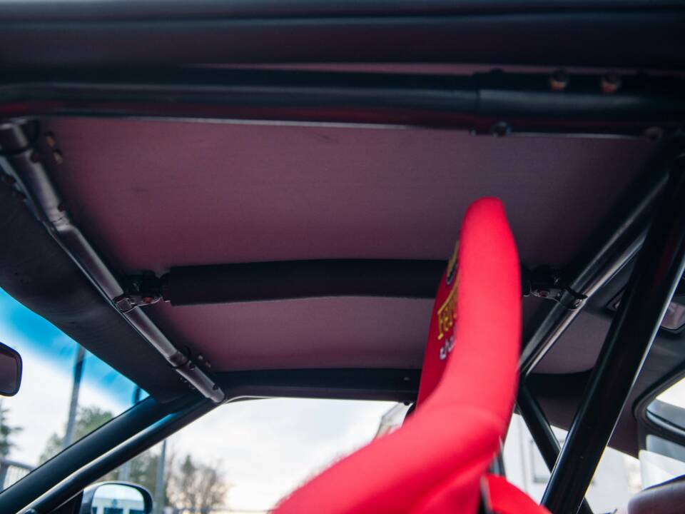 Image 24/35 de Ferrari F 355 Challenge (1995)