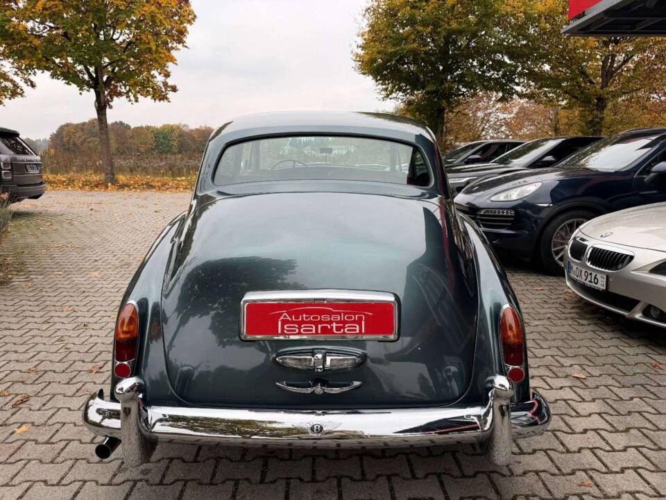 Image 7/36 of Bentley S 3 (1965)