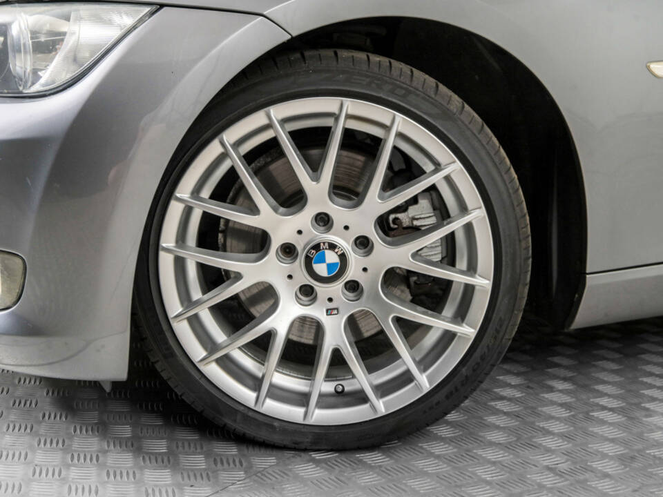 Imagen 4/50 de BMW 325i (2007)