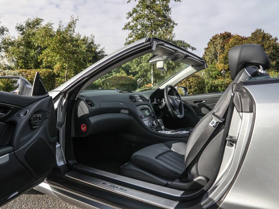 Afbeelding 20/47 van Mercedes-Benz SL 63 AMG (2008)