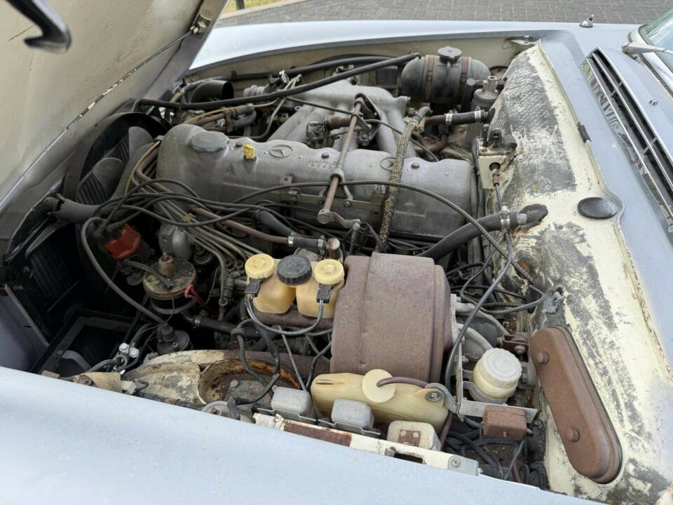 Bild 34/50 von Mercedes-Benz 250 SL (1967)