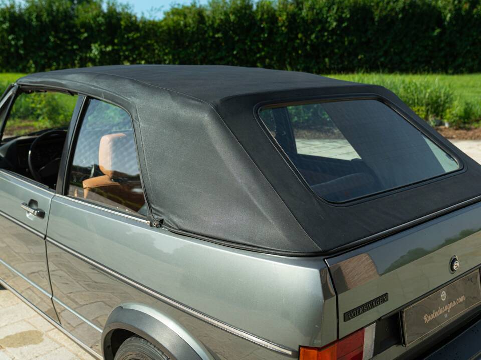 Image 26/50 of Volkswagen Golf I Cabrio GLi 1.8 (1983)